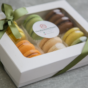 French Macaron Box 12 pc